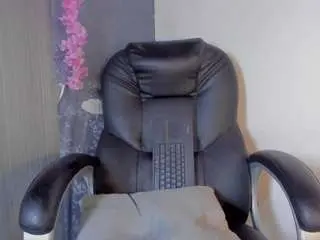 Camsoda Sex Chat of emilyy-77