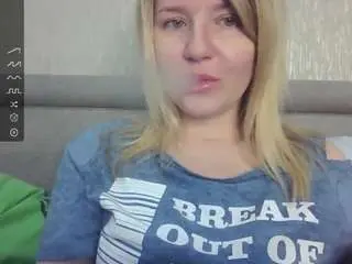Camsoda Nude Webcam of mybadcat