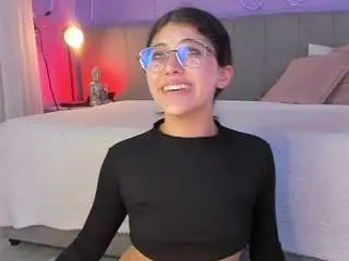 Camsoda Sex Cam of corinne-benson