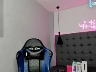 Camsoda Sex Chat of scarletcherry18