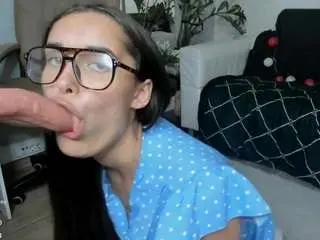 Camsoda Free Live Porn of littlesunny2u