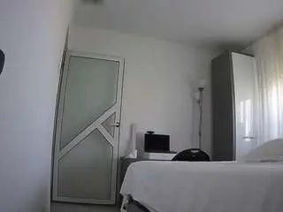Camsoda Sex Chat of voyeurcam-charmhellen-kitchen