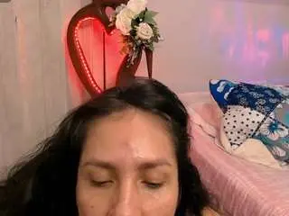 Camsoda Nude Webcam of naih-reyes