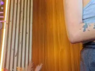 Camsoda Live Sex Cam of lia-queen
