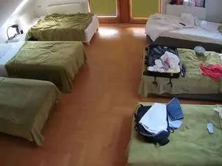 Camsoda Live Sex Cam of voyeurcam-julmodels-bed-6