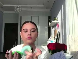 Camsoda Free Live Porn of mamiebreedan