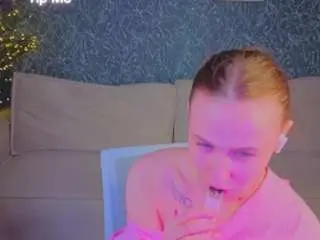 Camsoda Adult Webcam of karolina-kely