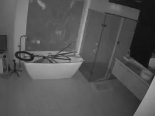 Camsoda Best Webcam of voyeurcam-casa-salsa-bathroom-4
