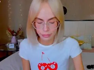 Camsoda Sex Cam of bellatip