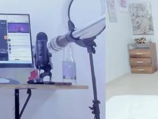 Camsoda Best live sex cam show of emily-philip