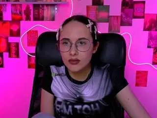 Camsoda Adult Video Chat of mona-cloud