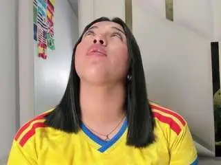 Camsoda Nude Webcam of rodriguuezisabelll18