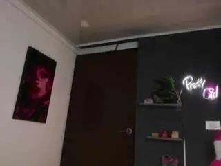 Camsoda Live Sex Cam of emilyjhonsonn
