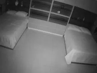 Camsoda Free Live Porn of voyeurcam-casa-salsa-versus-room