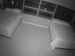 Camsoda Free Live Porn of voyeurcam-casa-salsa-versus-room