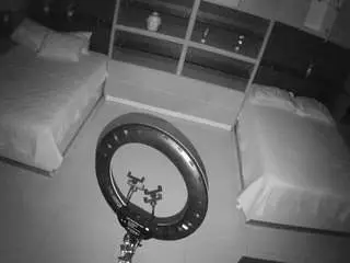 Camsoda Free Live Porn of voyeurcam-casa-salsa-versus-room