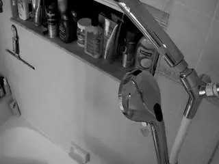 Camsoda Nude Webcam of voyeurcam-charleys-bathroom