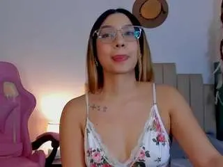Camsoda Free Porn Cam of little-tequila3