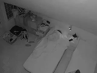 Camsoda Live Porn of voyeurcam-julmodels-bed-7