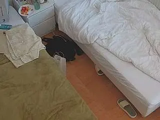 Camsoda Adult Webcam of voyeurcam-julmodels-bed-7
