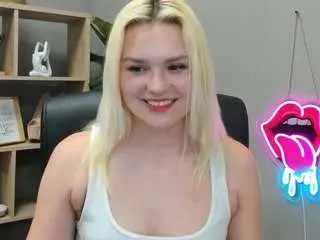 Camsoda Free Porn Cam of sweetlilyxo