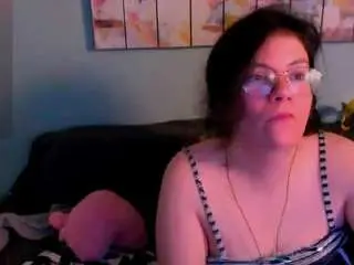 Camsoda Free Live Porn of everlyrays