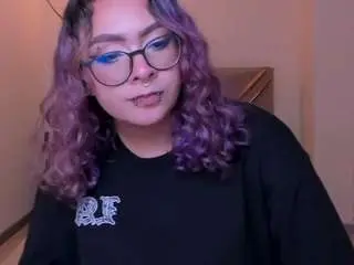 Camsoda Adult Webcam of loiseharper
