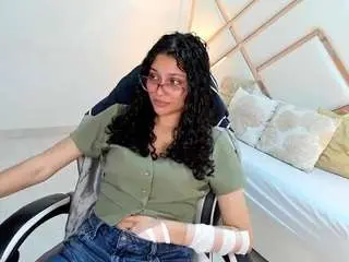 Camsoda Adult Video Chat of sammy-holmes