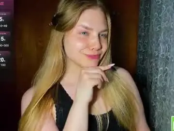 Chaturbate Best live sex cam show of emmafrizea