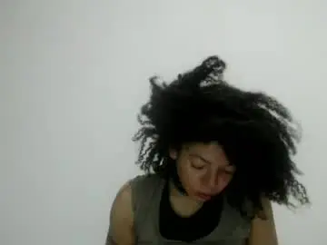 Chaturbate Adult Video Chat of latinadreamy