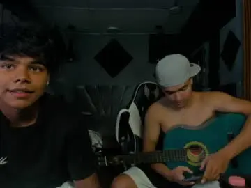 Chaturbate Free Live Porn of mr_mois