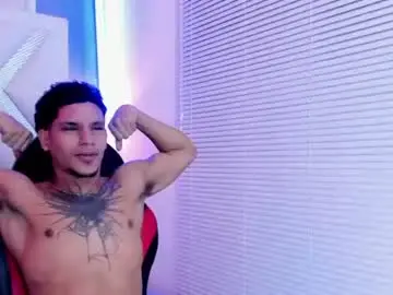 Chaturbate Live Sex Cam of owen_blaze3