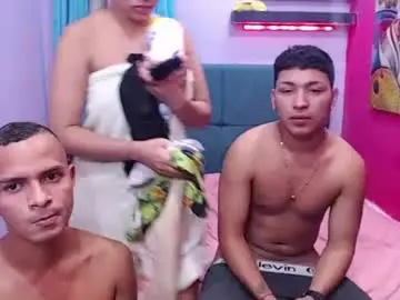 Chaturbate Live Sex Cam of twink_fucks