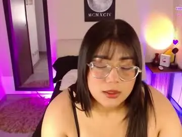 Chaturbate Best live sex cam show of alexakimm
