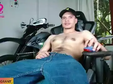 Chaturbate Nude Webcam of ash_wingrant