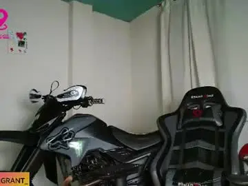 Chaturbate Nude Webcam of ash_wingrant