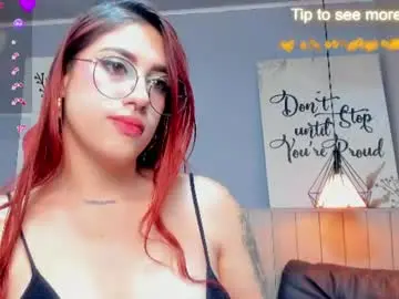 Chaturbate Live Sex of darlyhooper__