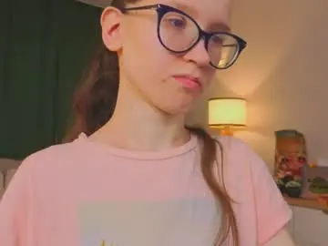 Chaturbate Watch Live Sex Cams of lynettebails