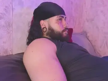 Chaturbate Best live sex cam show of benny_and_mark