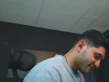 Chaturbate Live Porn of richard_milleer