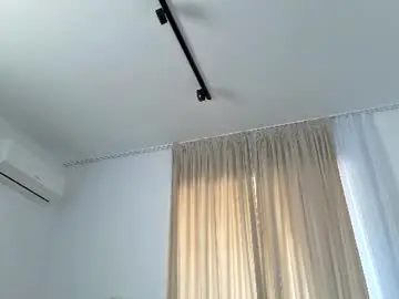 Chaturbate Nude Webcam of emahallee