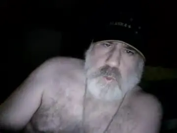 Chaturbate Best live sex cam show of straightbear4you