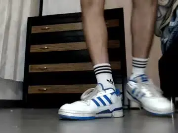 Chaturbate Free Porn Cam of adrian_falcon