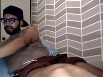 Chaturbate Live Sex Cam of adrian_falcon