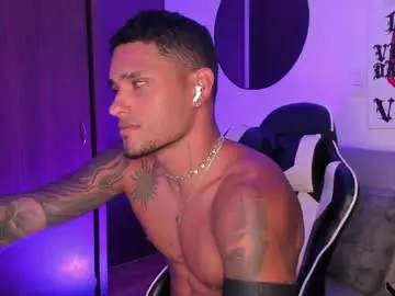 Chaturbate Nude Webcam of alessandro_vanni