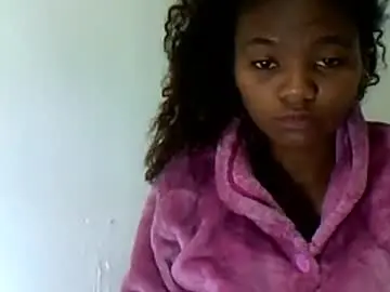 Chaturbate Free Live Porn of herisse01