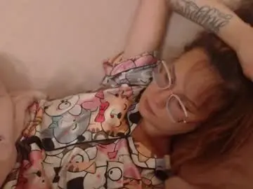 Chaturbate Nude Webcam of candylady136