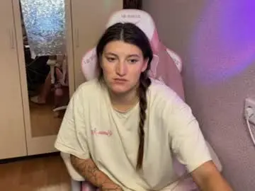Chaturbate Live Sex Cam of katrin_kristal