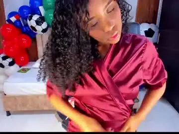 Chaturbate Live Sex Cam of lia_16_