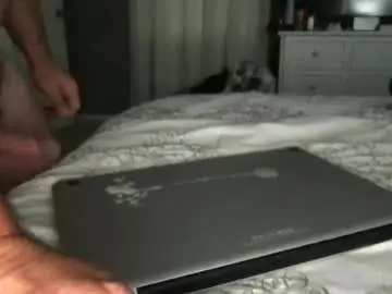 Chaturbate Free Porn Cam of bigggbulge
